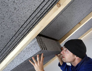 Roofing insulated with EPS expanded polystyrene airpop
